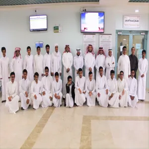 كلية العلوم الطبية التطبيقية تستقبل طلاب مدارس الثانوية العامة بمحافظة المجمعة