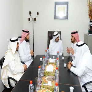 THE VICE-RECTOR ON A VISIT TO KING KHALID HOSPITAL