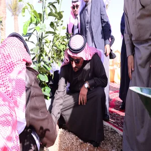 معالي مدير الجامعة يدشن فعاليات أسبوع الشجرة الأربعين