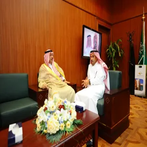 THE UNIVERSITY RECTOR RECEIVES THE GOVERNOR OF GHAT PROVINCE