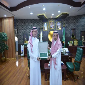 THE UNIVERSITY RECTOR RECEIVES THE ANUUAL REPORT OF THE VICE-RECTORATE FOR GRADUATE STUDIES AND SCIENTIFIC RESEARCH