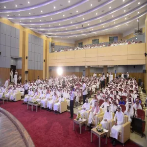 شدد من خلاله على ضرورة الحذر من التيارات الفكرية والدينية المتشددة  : معالي مدير الجامعة يلتقي بالطلاب المستجدين للعام الجامعي 1439 / 1440هـ