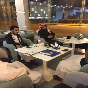 نادي القراءة يناقش كتاب ( نظرية الفستق )
