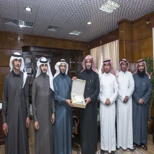 عمادة شؤون الطلاب تطلع وكلاء الجامعة على أبرز الخدمات الغذائية المقدمة لطلبة الجامعة