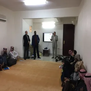 وكالة الكلية لشؤون الطلاب بكلية التربية بالمجمعة تقدم محاضرة عن الحقوق الطلابية للمستجدين