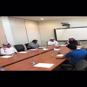 وكيل العمادة للأنشطة الطلابية يجتمع برؤساء الأندية الطلابية