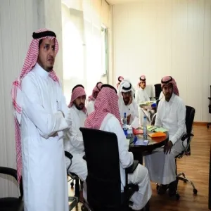 وكالة شؤون الطلاب في كلية التربية بالمجمعة تقيم لطلابها وطالباتها دورة تحضيرية لكفايات المعلمين (تطبيقات عملية)